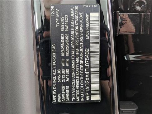 New 2026 Porsche Macan Electric image 28