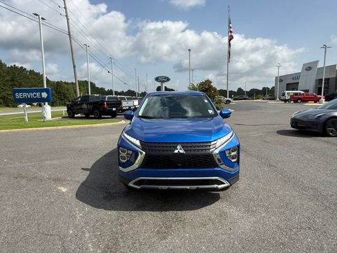 Used 2022 Mitsubishi Eclipse Cross SE FWD image 2