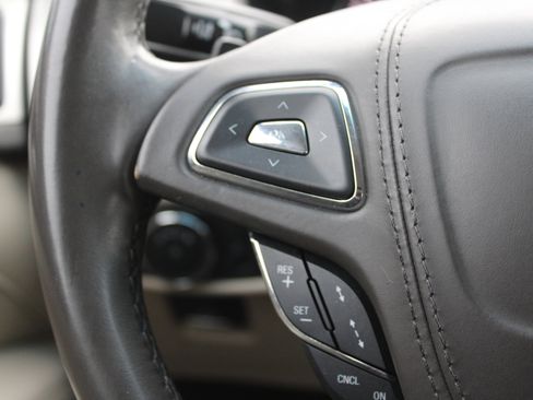 Used 2020 Lincoln MKZ image 10