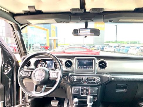 Used 2021 Jeep Wrangler Unlimited Sport AWD/4WD image 15