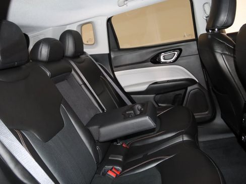 Used 2022 Jeep Compass Limited image 59