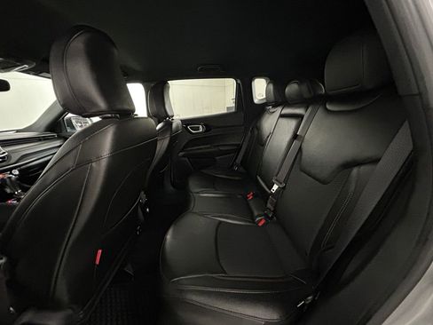 Used 2024 Jeep Compass Trailhawk image 19