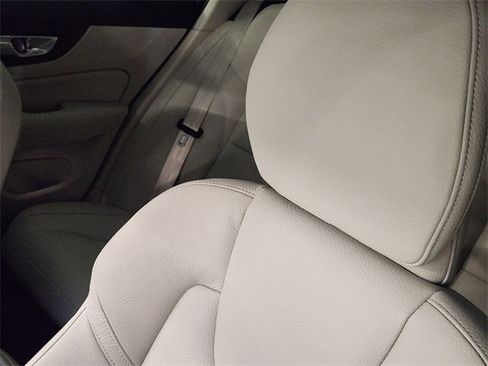 New 2026 Volvo V60 B5 Cross Country Plus w/ Protection Package Premier image 15