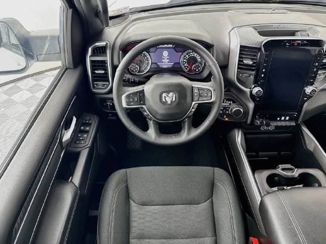 Used 2025 RAM 1500 Big Horn AWD/4WD image 19