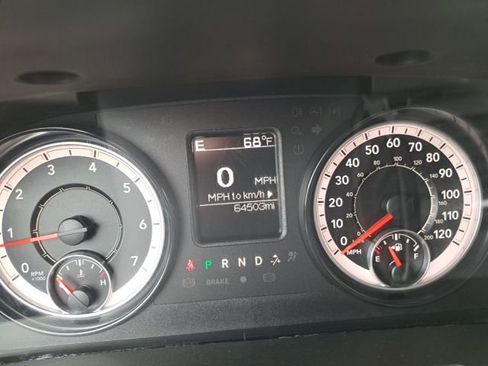 Used 2018 RAM 2500 Tradesman w/ Chrome Appearance Group image 10