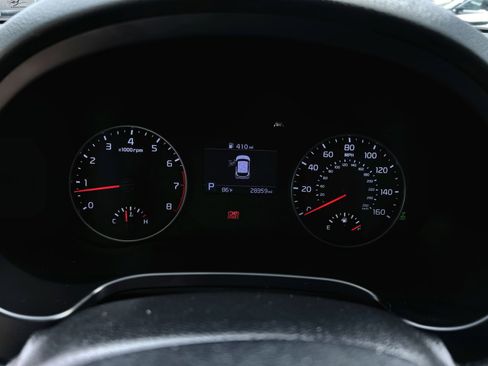Used 2023 Kia Seltos LX AWD/4WD image 25
