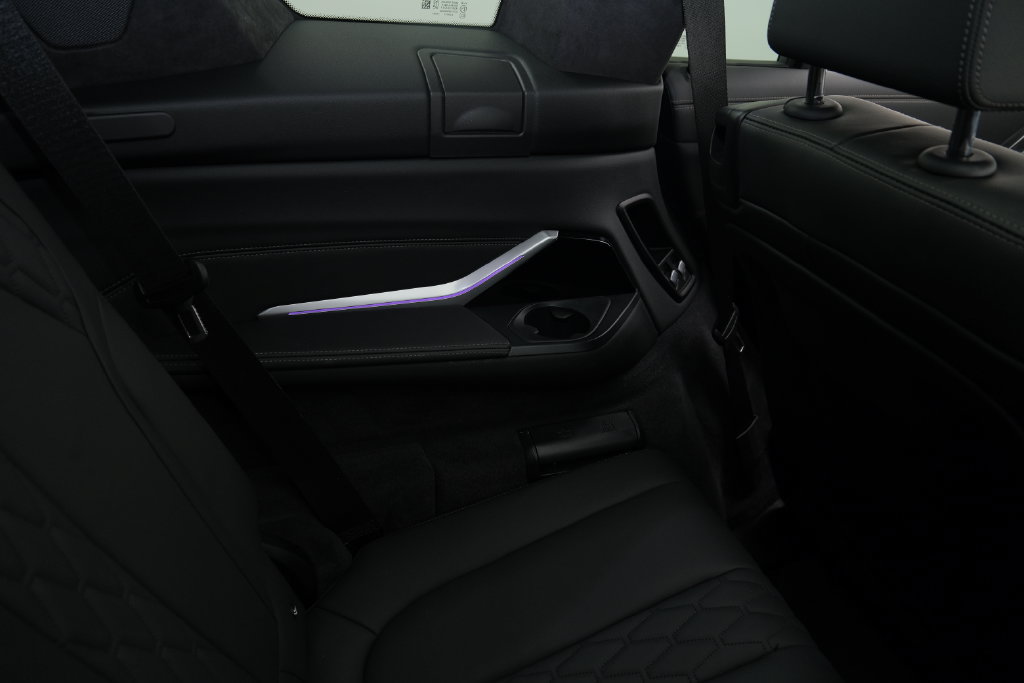 Used 2025 BMW X7 M60i w/ Executive Package AWD/4WD image 45