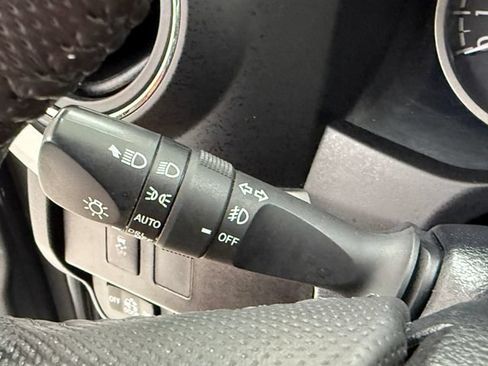 Used 2021 Toyota Tacoma SR5 RWD image 14
