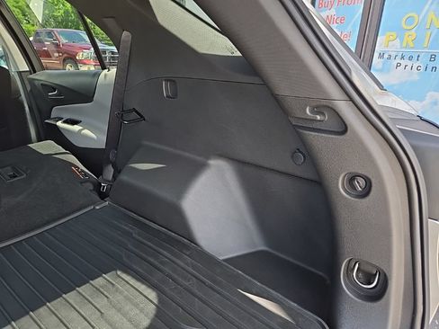 Used 2023 Chevrolet Equinox LS w/ LS Convenience Package FWD image 85
