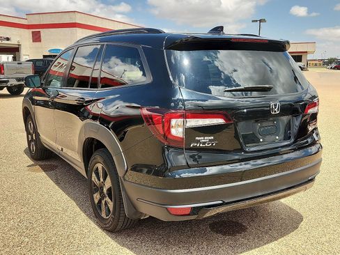 Used 2022 Honda Pilot TrailSport image 3