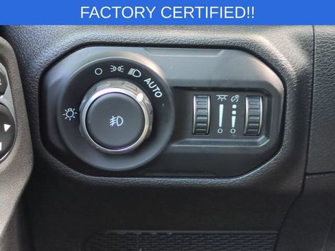 Used 2021 Jeep Wrangler Unlimited Sahara AWD/4WD image 16