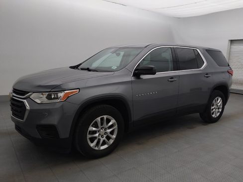 Used 2019 Chevrolet Traverse LS image 2