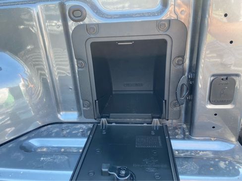 New 2026 Ford Maverick XLT w/ XLT Luxury Package AWD/4WD image 8
