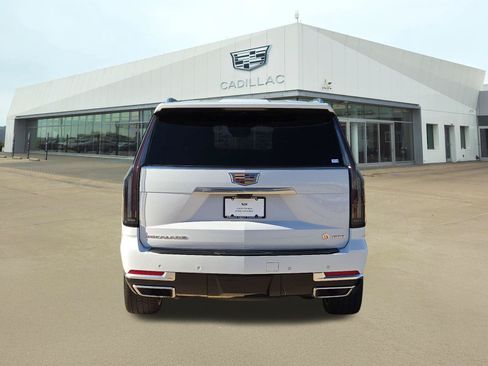Used 2026 Cadillac Escalade Platinum Luxury w/ LPO, Floor Liner Package AWD/4WD image 5