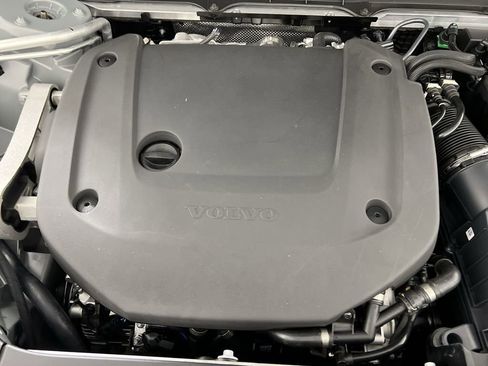 New 2026 Volvo XC90 B6 Ultra w/ Protection Package image 16