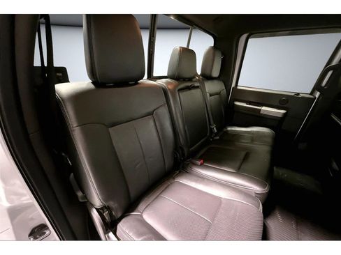 Used 2015 Ford F250 Lariat w/ Chrome Package image 27