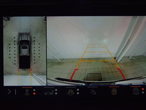 Used 2024 GMC Sierra 3500 Denali Ultimate image 58