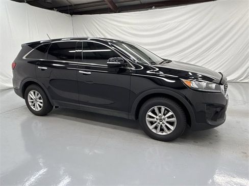 Used 2020 Kia Sorento L image 2