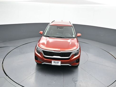 Certified 2022 Kia Seltos S image 34