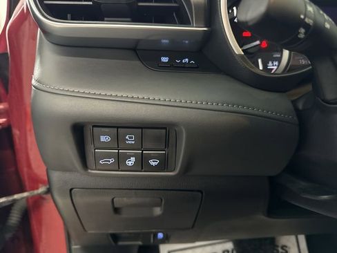 Used 2020 Toyota Highlander Limited image 18