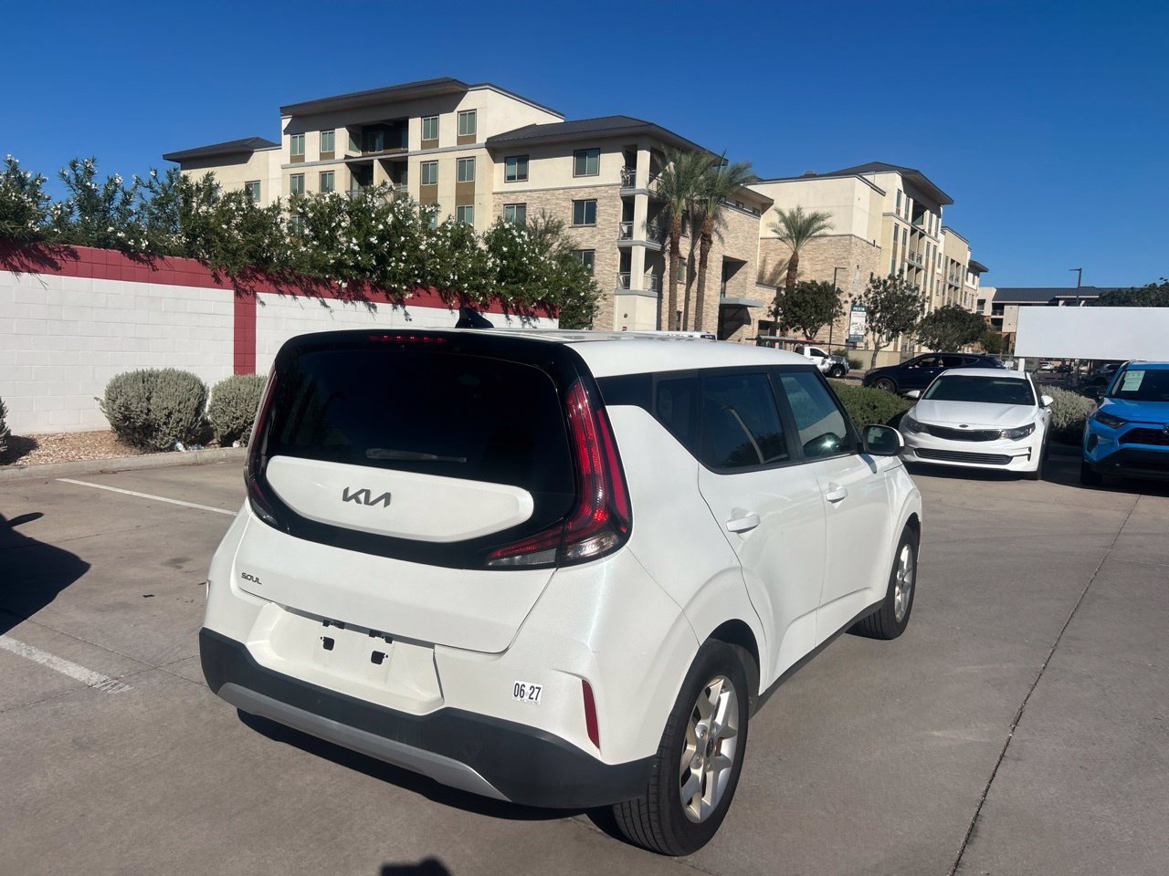 Used 2023 Kia Soul LX w/ LX Technology Package FWD image 4