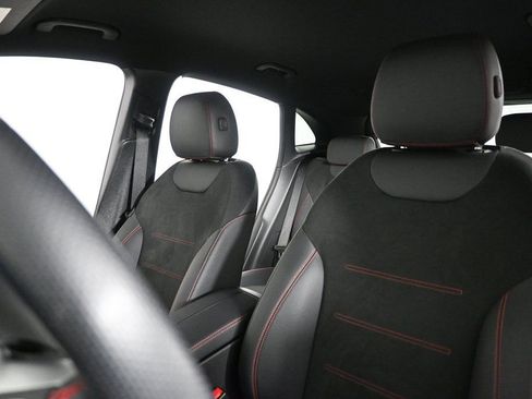 Certified 2025 Mercedes-Benz GLA 250 image 5