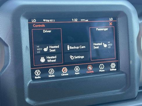 Used 2021 Jeep Wrangler Unlimited image 30