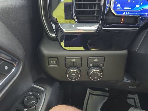 Certified 2024 Chevrolet Silverado 1500 LT AWD/4WD image 20