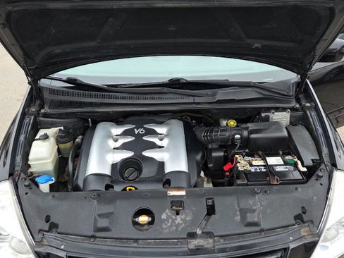 Used 2007 Kia Sedona LX image 40