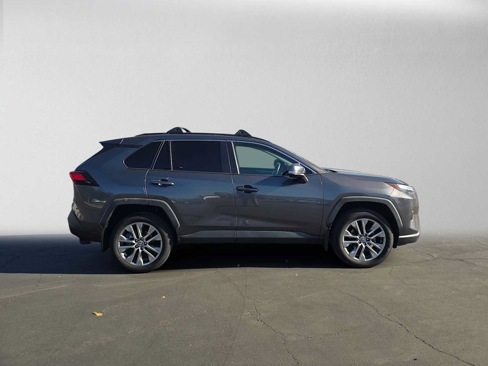 Certified 2022 Toyota RAV4 XLE Premium FWD image 2