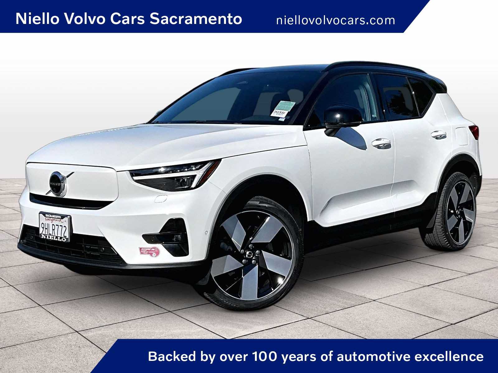 Used 2023 Volvo XC40 Recharge Ultimate AWD/4WD image 1