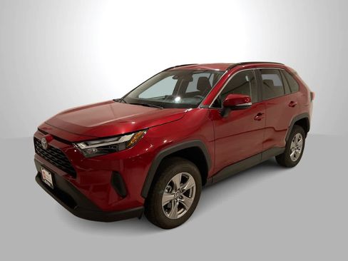 Certified 2025 Toyota RAV4 XLE AWD/4WD image 1