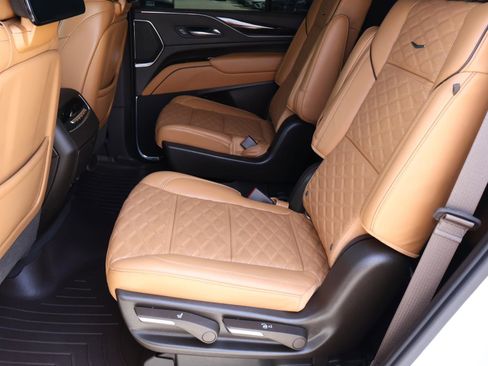 Used 2021 Cadillac Escalade Premium Luxury w/ Driver Assist Tech Package image 29