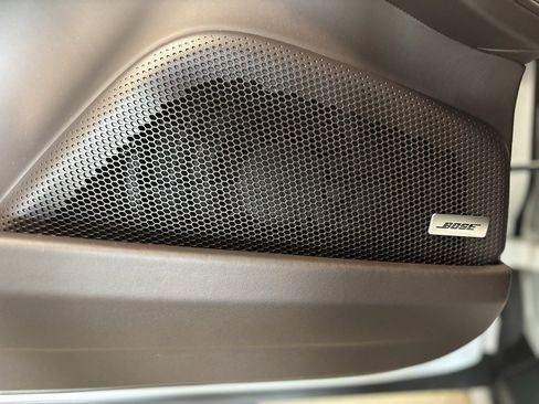 Used 2025 Porsche Panamera 4 image 16