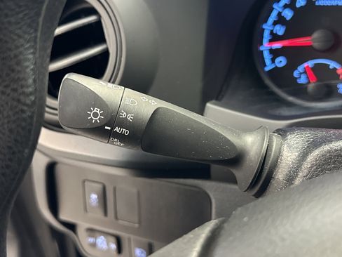 Used 2023 Toyota Tacoma SR image 31