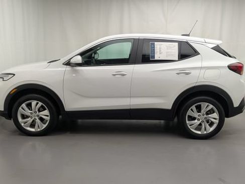 Certified 2024 Buick Encore GX Preferred w/ Comfort Package AWD/4WD image 8