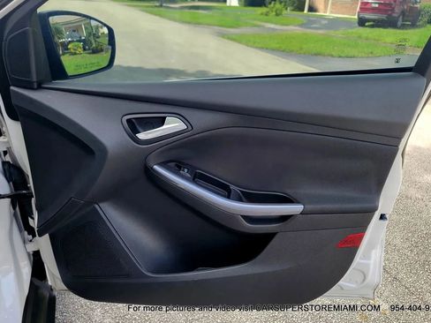 Used 2012 Ford Focus Titanium image 39