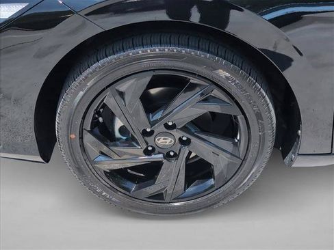 New 2026 Hyundai Elantra Sport FWD image 10