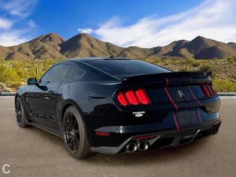 Used 2017 Ford Mustang Shelby GT350 w/ Electronics Package RWD image 3
