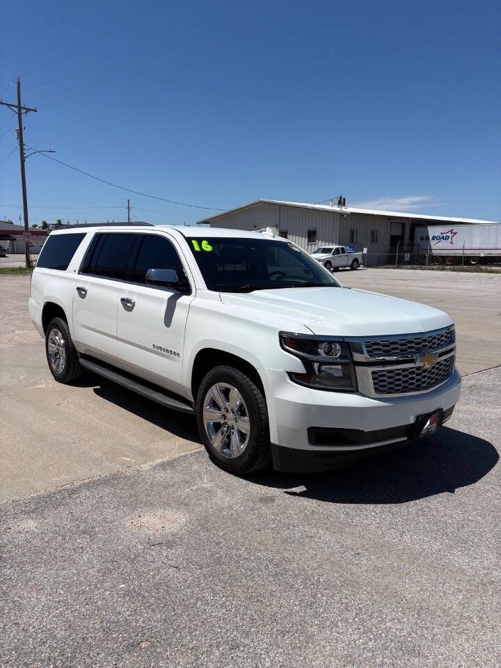 Used 2016 Chevrolet Suburban LT AWD/4WD image 2
