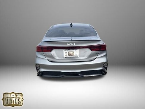 Used 2022 Kia Forte GT-Line w/ GT-Line Premium Package FWD image 9
