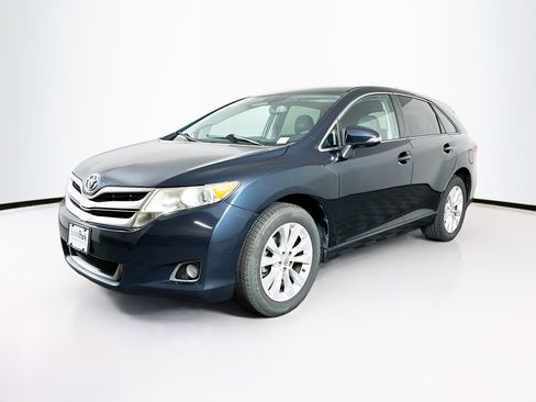 Used 2014 Toyota Venza LE image 3
