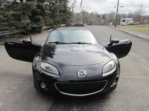 Used 2011 MAZDA MX-5 Miata Grand Touring w/ Premium Pkg image 24