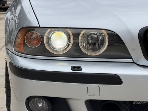 Used 2002 BMW M5 RWD image 16