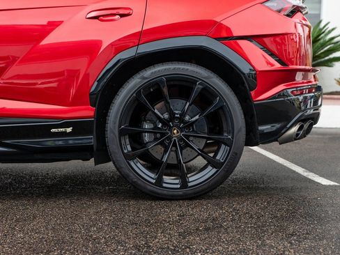 Used 2024 Lamborghini Urus S image 37