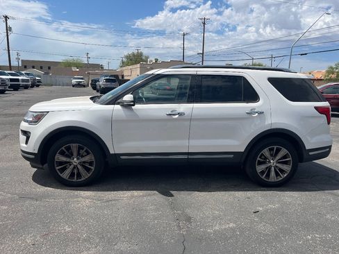 Used 2018 Ford Explorer Limited w/ Equipment Group 301A AWD/4WD image 6