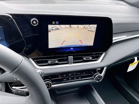 New 2026 Chevrolet Equinox LT w/ Midnight Edition AWD/4WD image 16