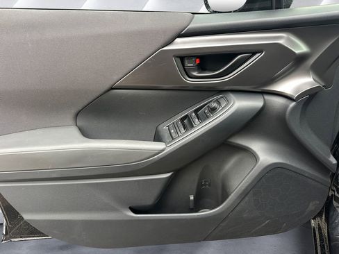 Certified 2025 Subaru Impreza 2.0i image 12