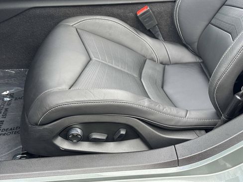 Used 2023 Chevrolet Corvette Stingray Preferred Conv w/ Z51 Performance Package RWD image 15