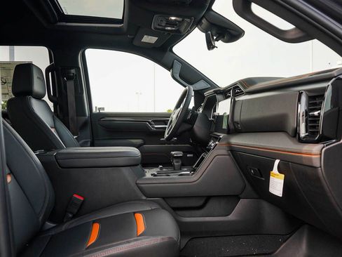 New 2026 GMC Sierra 1500 AT4 w/ AT4 Premium Package AWD/4WD image 9